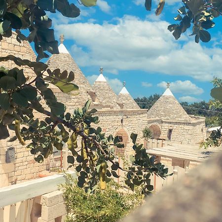 Navolte Trulli E Quiete Con Piscina Villa Locorotondo Luaran gambar