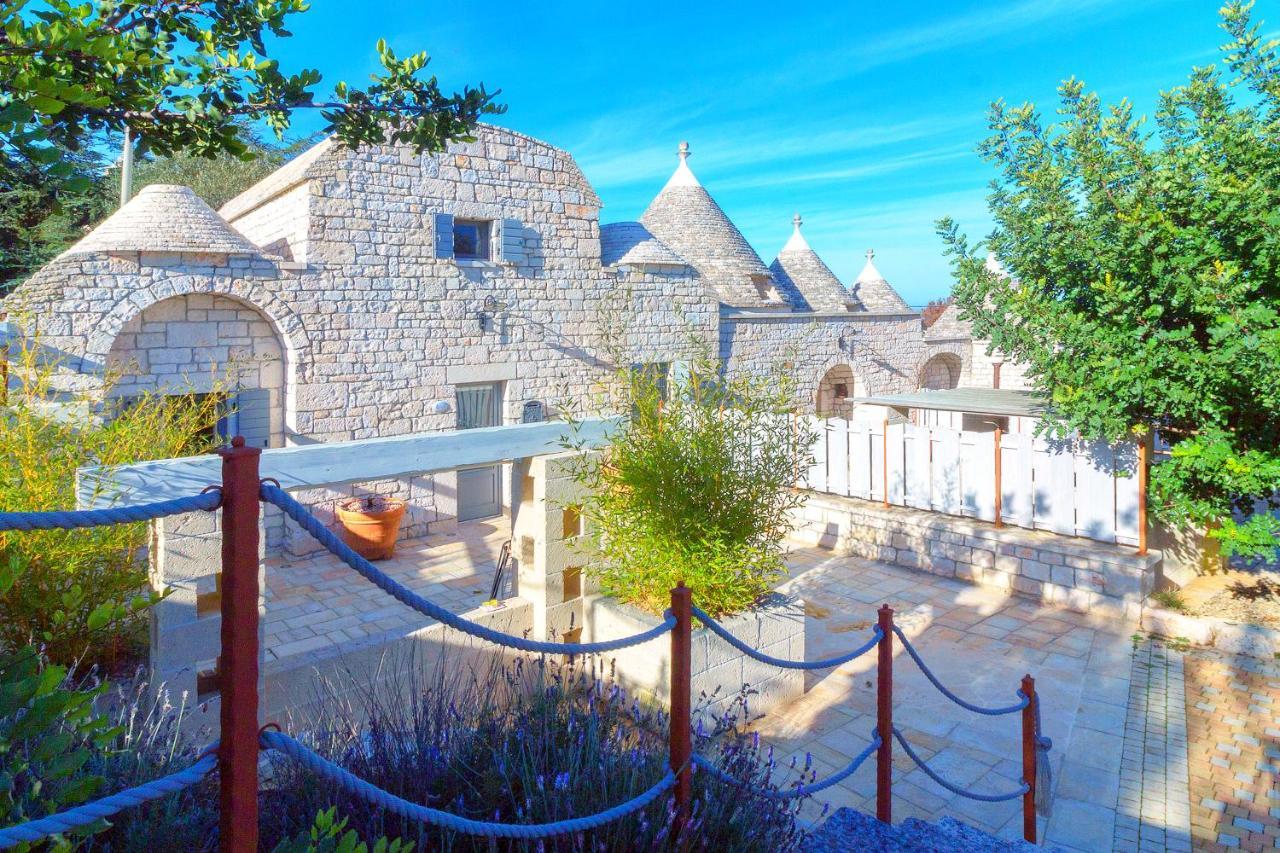 Navolte Trulli E Quiete Con Piscina Villa Locorotondo Luaran gambar