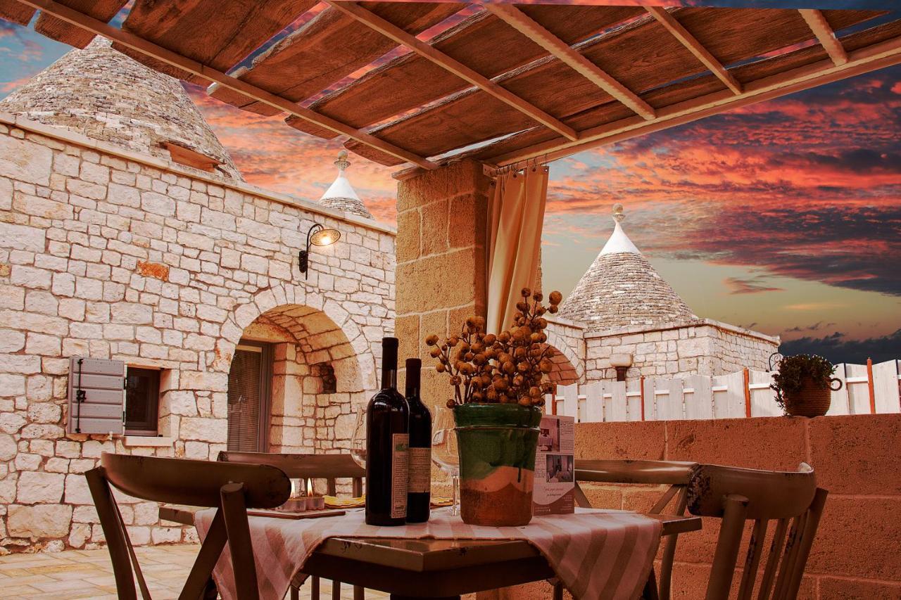 Navolte Trulli E Quiete Con Piscina Villa Locorotondo Luaran gambar
