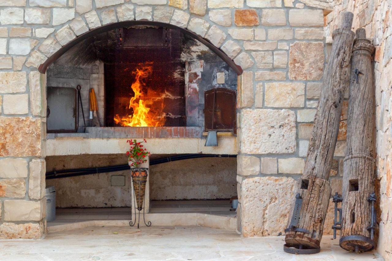 Navolte Trulli E Quiete Con Piscina Villa Locorotondo Luaran gambar