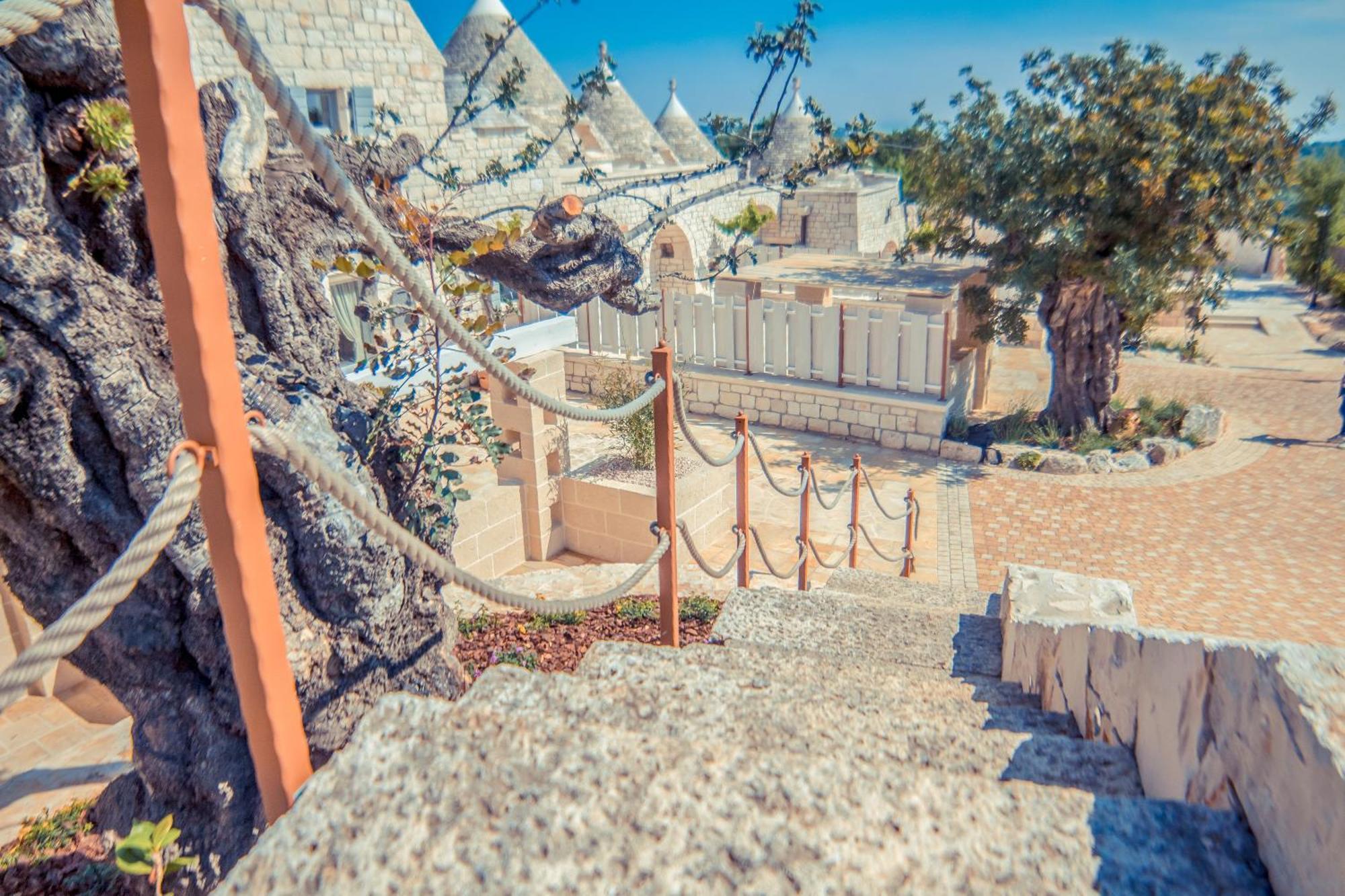 Navolte Trulli E Quiete Con Piscina Villa Locorotondo Luaran gambar