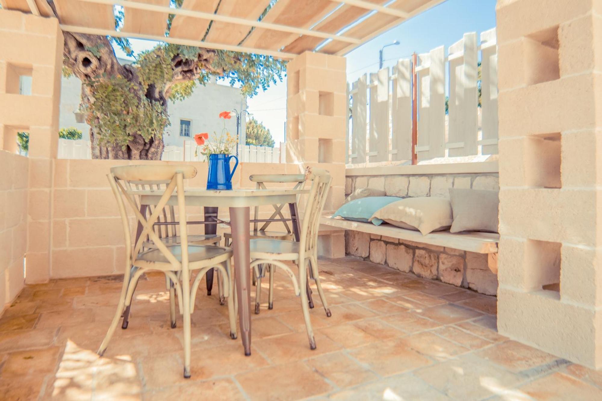 Navolte Trulli E Quiete Con Piscina Villa Locorotondo Luaran gambar