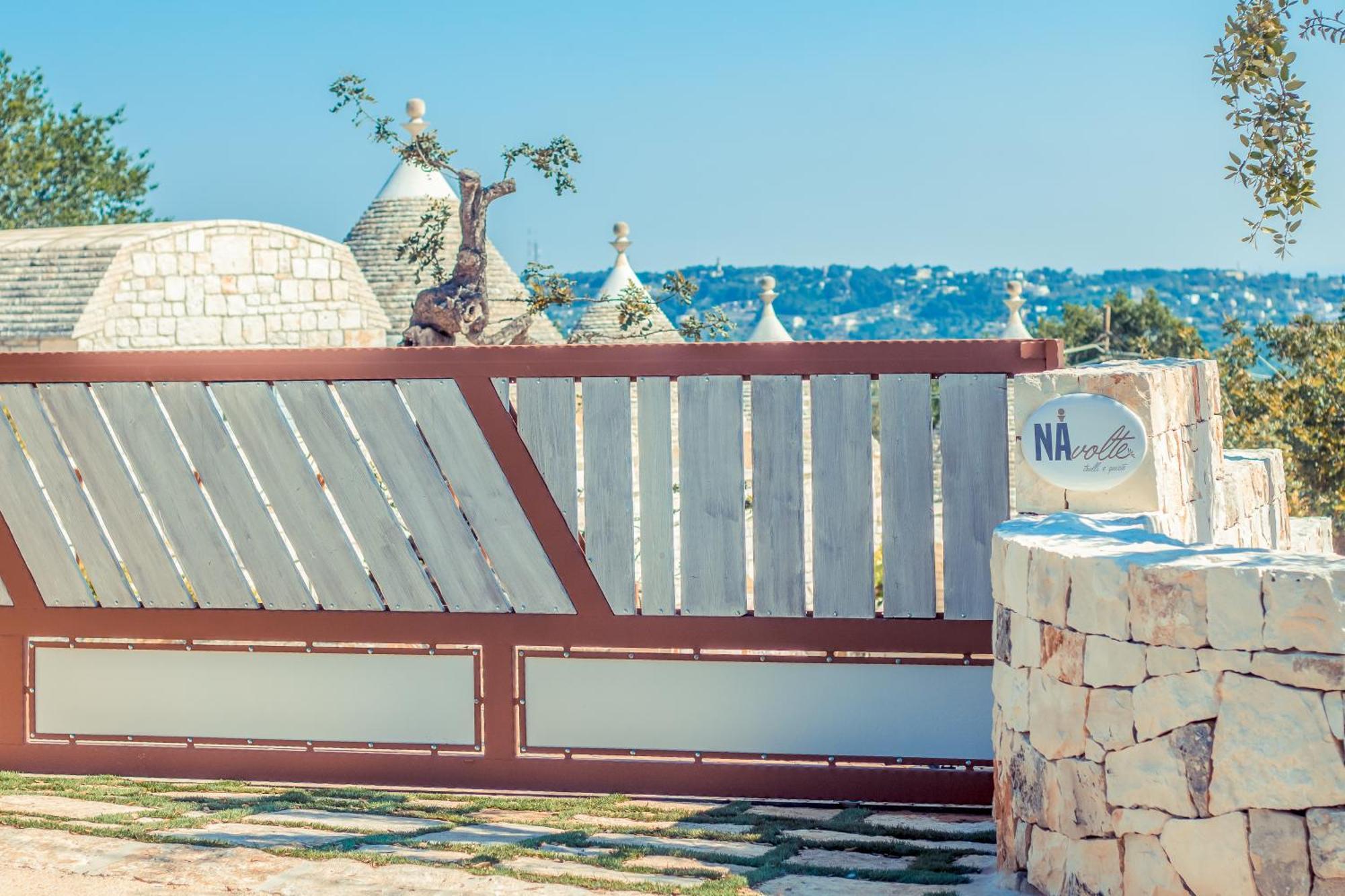 Navolte Trulli E Quiete Con Piscina Villa Locorotondo Luaran gambar