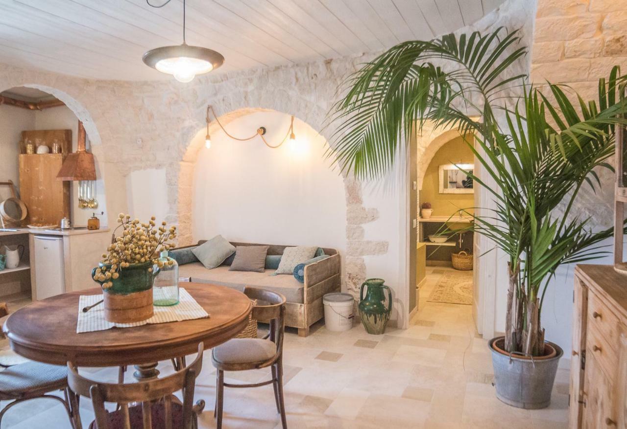 Navolte Trulli E Quiete Con Piscina Villa Locorotondo Luaran gambar